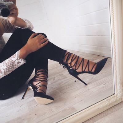 DressingsStyle's tweet image. I need all of them. 😍😩 https://t.co/tFC5drj8WB"