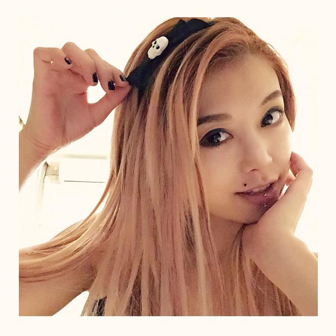 LINE公式Blog更新しました〜 紅音ほたる オフィシャルブログ : プチハロウィン http://t.co/i5bUXaU8mr http://t.co/0r3UinwbU6