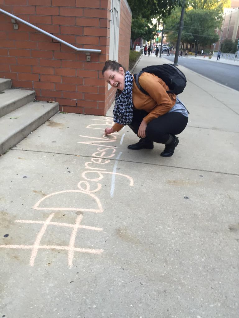 DegreesNotDebt's tweet photo. #highlights #chalking #DegreesNotDebt with @SUMMAatTU  What a Fun time!!!! http://t.co/kmPsK8pHsz