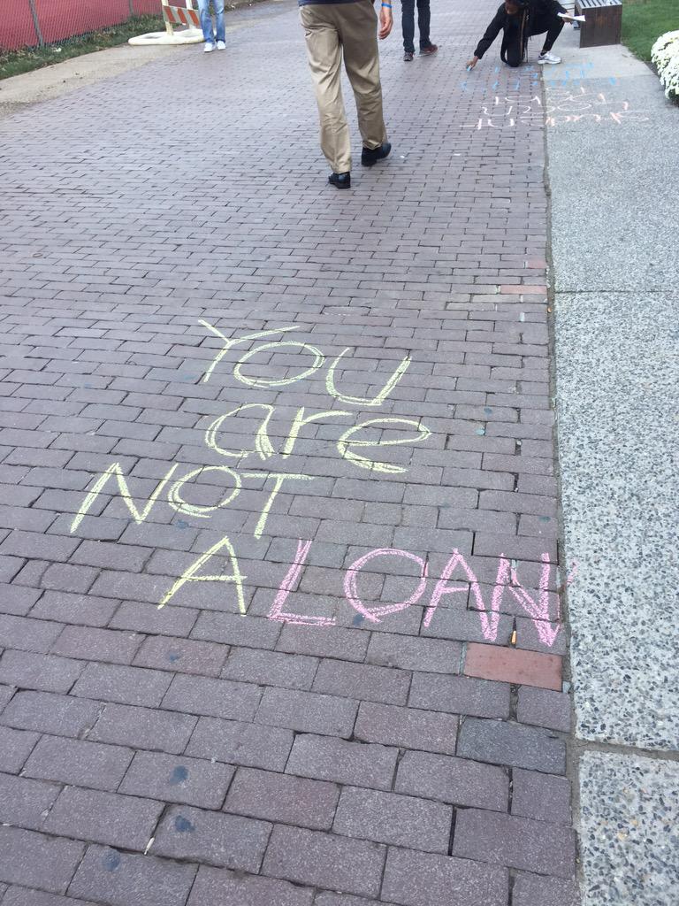DegreesNotDebt's tweet photo. #highlights #chalking #DegreesNotDebt with @SUMMAatTU  What a Fun time!!!! http://t.co/kmPsK8pHsz