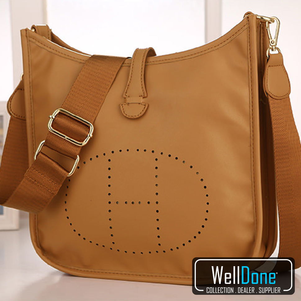 WDWellDone's tweet image. Code : WD0044NW
Colour : Orange, Brown
Material : PU Leather
Size : L27.5W7H24.5
Weight : 0.45 kg
Price : IDR 175.000