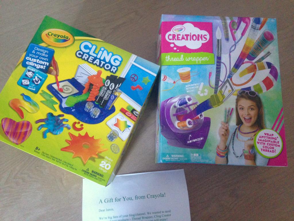 BananaJamana's tweet image. Just got a package from @Crayola 💕 ??? They gifted me some art supplies #ThreadWrapper #ClingCreator 💛💜💙