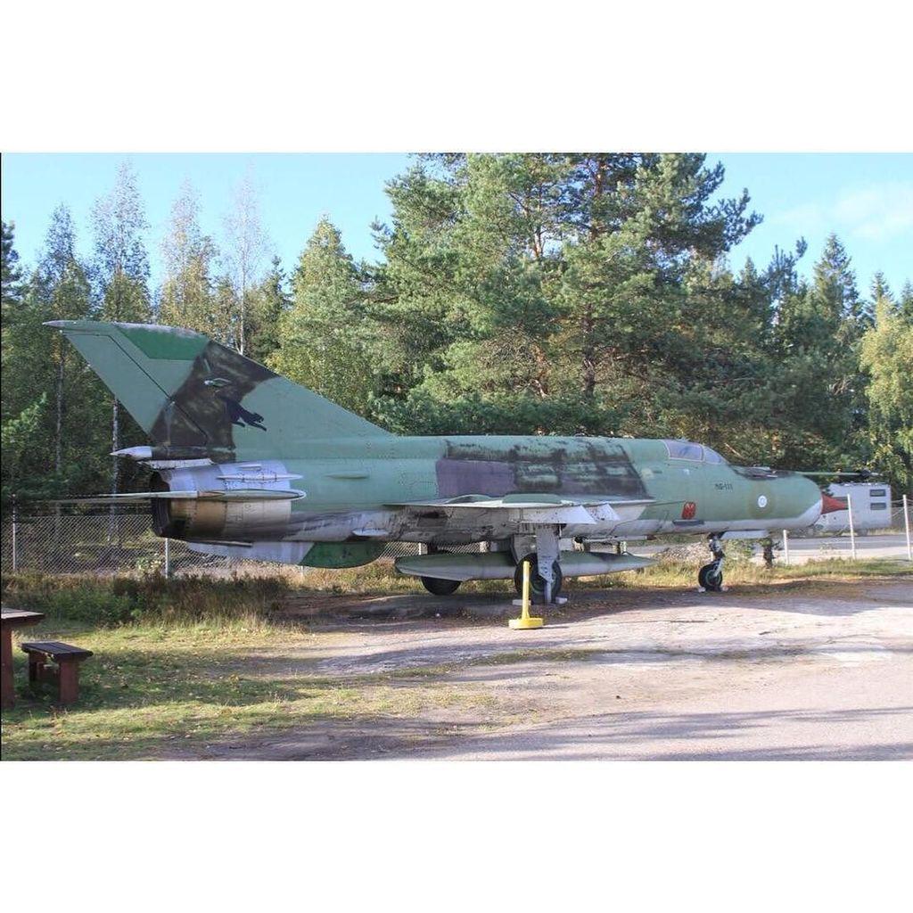 Instagram : by ggairphotos - Finnish Air Force MiG-21bis MG-111 of HävLLv31 at Helsinki-Vantaa IAP 5 October 2015  …