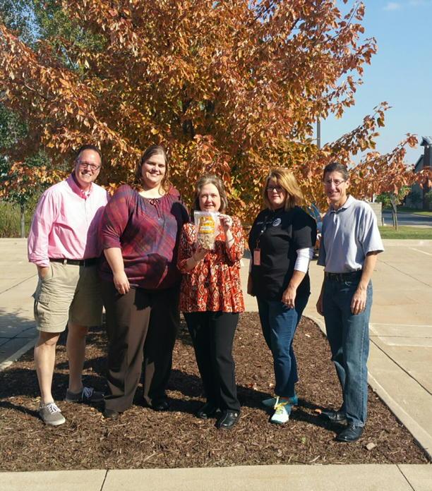 lgutte's tweet photo. @trulysweets13

#crunchhitstheroad

Love Pretzel Crunch in Iowa!  😀 http://t.co/Py8NeKy4Cl