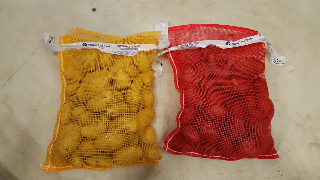 LarsKaim's tweet image. Rood of geel het maakt bij #franzenlandbouw en @AgriFoodTrade  geen verschil. #akker vers en gezond uit eigen grond!