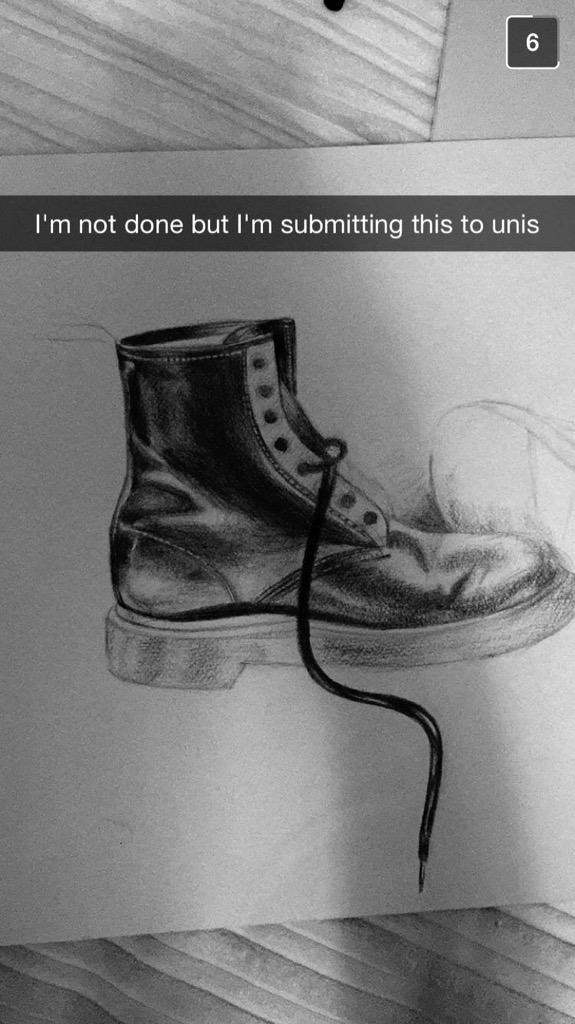 solennetadros's tweet image. damn my sister has #muchskill