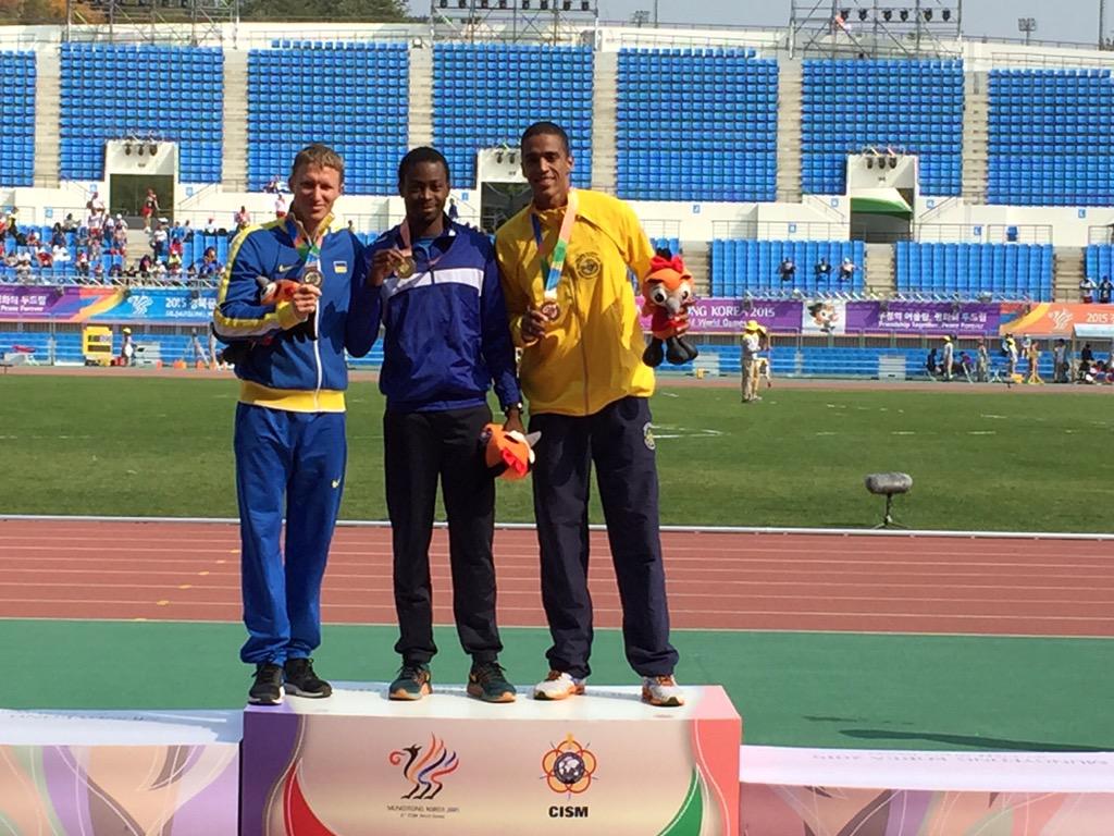 #FAUSTODESALU è medaglia d#ORO sui 200m ai <a href="/EnHaeraon/">6th CISM World Games</a>!!!(20.64 +1.7) primo oro dell#atletica #WMG15 <a href="/atleticaitalia/">Atletica Italiana</a>