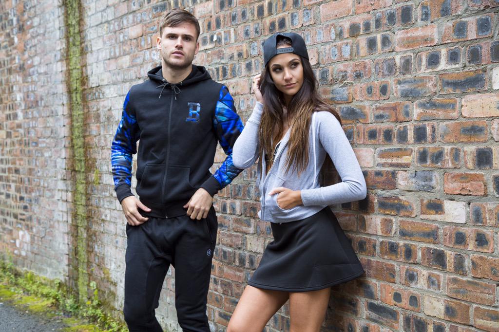 Wow ... This casual styled look featuring the new @BeeBeeinspired snap backs 😱 look awesome on the girls too 😜😍🔥