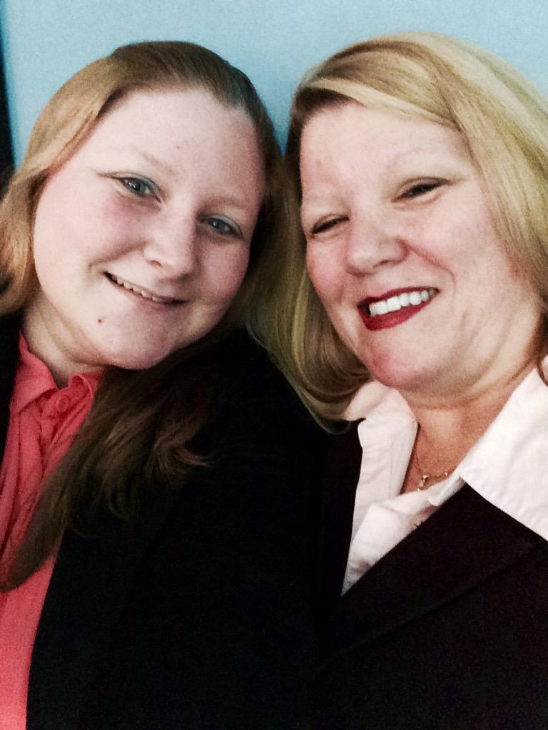 CourtneyLynnD13's tweet photo. Dress to Impress Day selfie with my mommy! Don't we look great?! ❤️ #CCAMASharkWeek http://t.co/9swoQizm40