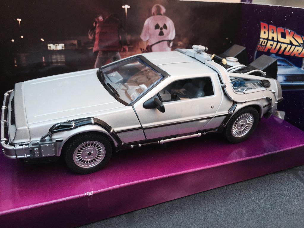Panarello84's tweet photo. È arrivata!Grande Giove!#BackToTheFuture #ritornoalfuturo http://t.co/pzthst2idb
