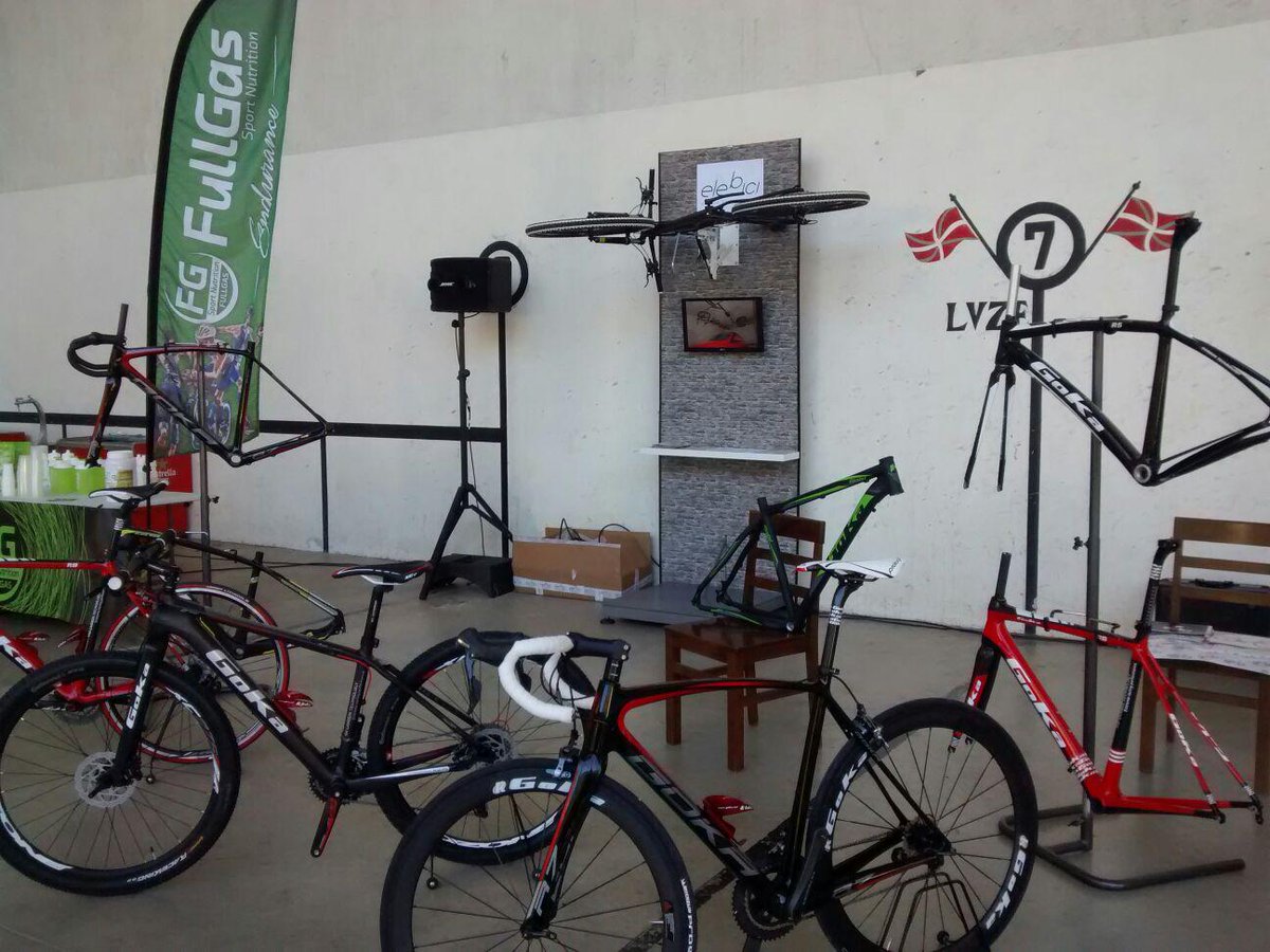 elebici_system's tweet photo. El fin de semana pasado en la Duatlon de Arriaran #bikefurniture #elebici_system #soportebici #bikerack #bikestand http://t.co/I2k2o3K4OF