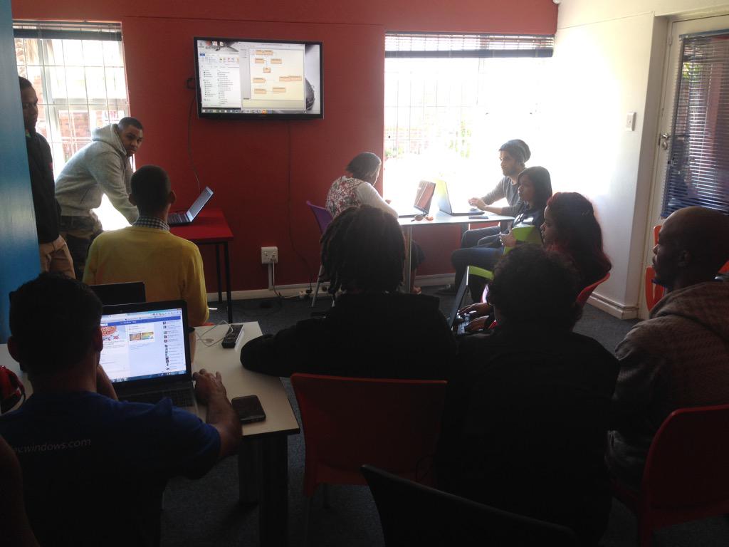 CraigDumont's tweet photo. Great way 2 learn Java at @RLabs. Create products & get valuable feedback from Developers. #skills2succeed #GLA2015 http://t.co/5gstNUaGEB