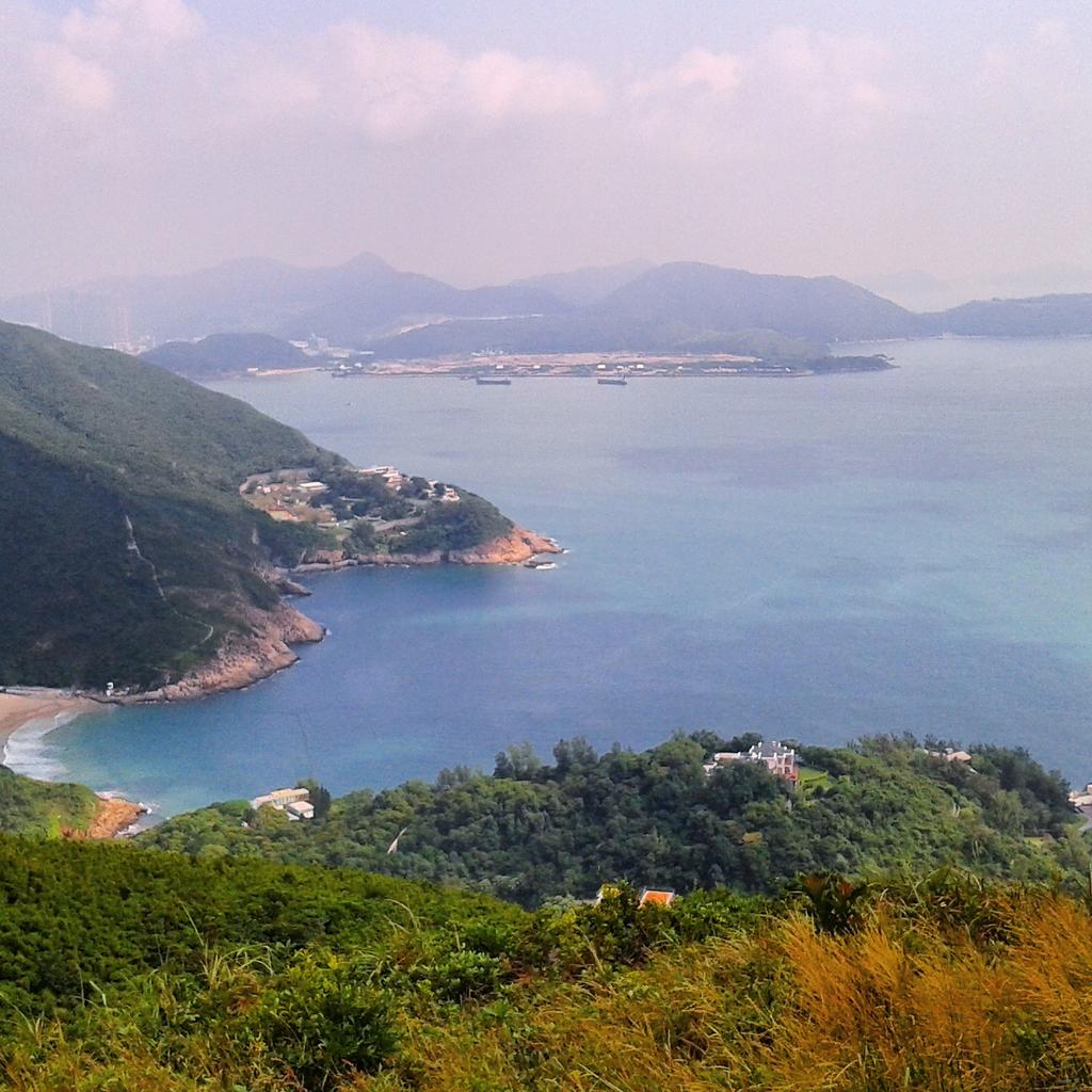 Lex_Albrecht's tweet image. Hiking, hiking, hiking in Hong Kong! Good alternative to riding ;) #happinesswatts #alwaysasolution