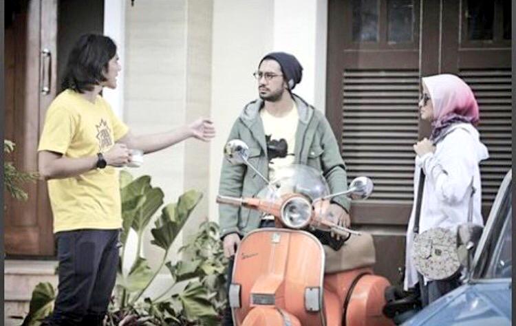 VinoGB_Friends's tweet image. Follow @filmTALAK3 gank!! Untuk info terupdate dari film @_VinoGBastian yg terbaru.