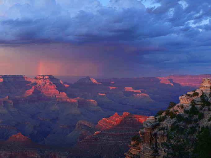 yourtake's tweet photo. Grand Canyon: "Almost all of your cares go away" http://t.co/HGnDcEiKBa (via @NatlParkService) #NationalPoetryDay http://t.co/RxTBvjVwQP