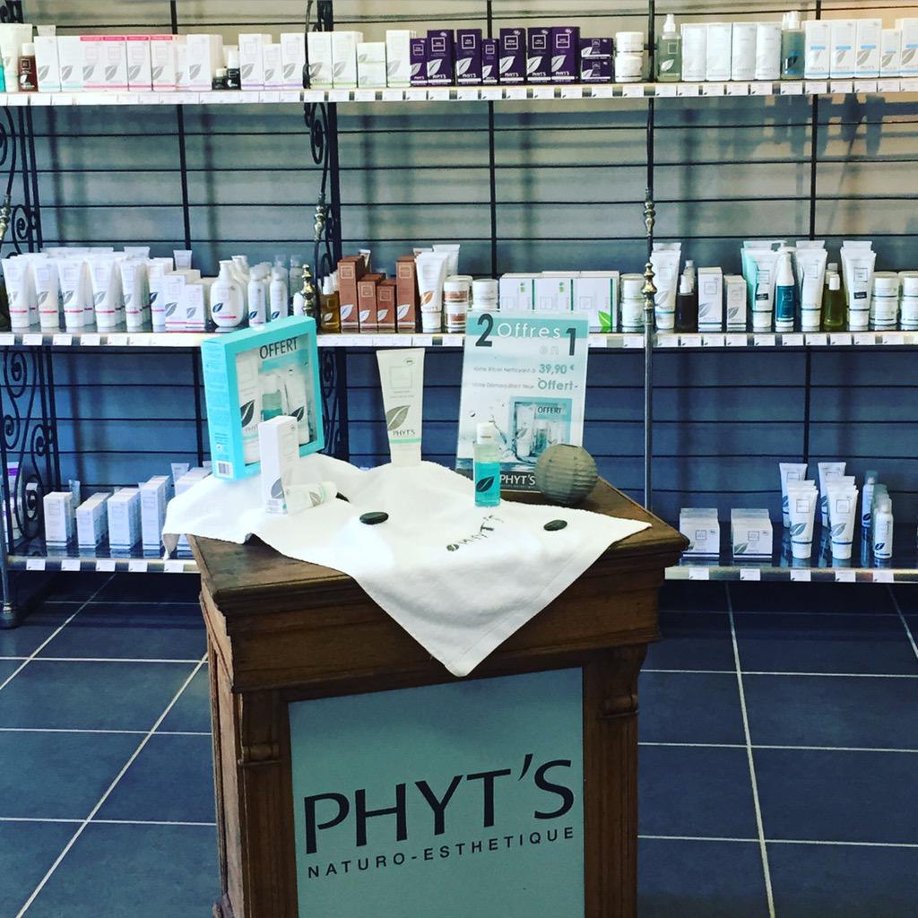 PouletteNela's tweet photo. Je me perds dans la boutique @phyts_bio au siège de Caillac... Tellement de jolies choses ! http://t.co/VwmHleb8kN