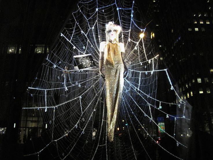 D1DC's tweet photo. #Halloween Window Display http://t.co/IsqY2YkF28