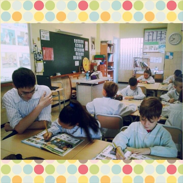 FedacPONTMAJOR's tweet image. We work with the help of our #conversationassistant #2ndgraders #passioxeducar @twtFEDAC @multilinweb