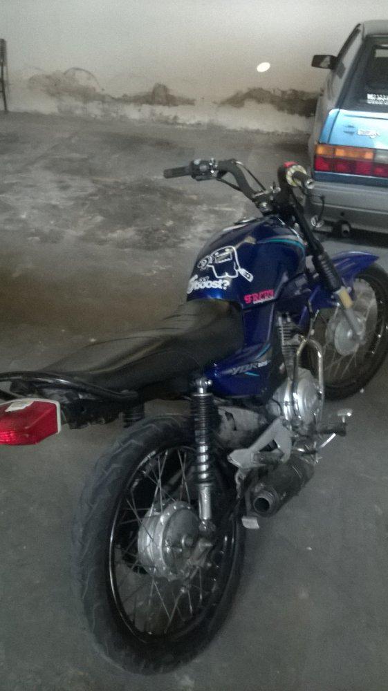GastomDw's tweet photo. Fiyuuuuuu la mejor... Se busca en Wilde.... Jaja policías pedasos de gatooos... Menos piloto tienen http://t.co/u2RHbo10E5