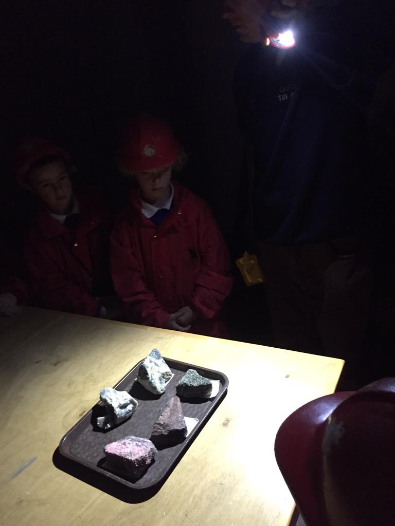 WoolacombeSch's tweet photo. Learning about the properties of rock, and particularly tin @geevormuseum. #cornwall2015 http://t.co/kpLEORF6cL