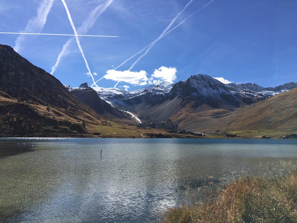 #Tignes #snowcanons working 😀 #winterishere