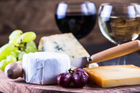 appevo's tweet photo. NEWSLETTER: Legacy RPG apps don't age like wine and cheese... by @rogerpence http://t.co/JAY6sebzop #IBMi #CommonF15 http://t.co/vsdDLz2tcG