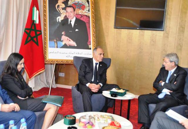 MarocDiplomatie's tweet photo. #Mezouar s'entretient à Tanger avec son homologue italien #dialogue5plus5 https://t.co/1ioRSan4CT @ItalyMFA http://t.co/0WGiYzbi4a