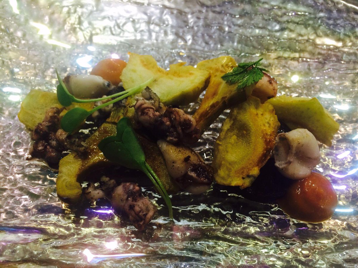 WelowRestaurant's tweet photo. ¿Apetecibles nuestros platos del #BusinessMenú? ¡Deliciosos!😜 ¡Te esperamos en @WelowRestaurant! http://t.co/ZaAMseT4TZ