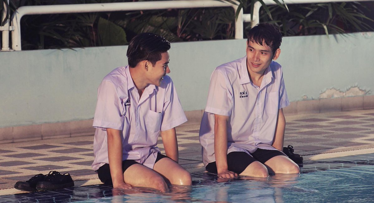 Timetocandle's tweet photo. https://t.co/ucVwccCRcW
"ทำไมถึงชอบไอ้บอสอ่ะ"
"ก็...พี่เค้าหล่อดีอ่ะ"
":( "
#อายเลิฟยู @Timelinenextgen http://t.co/FkYpq8y7WO