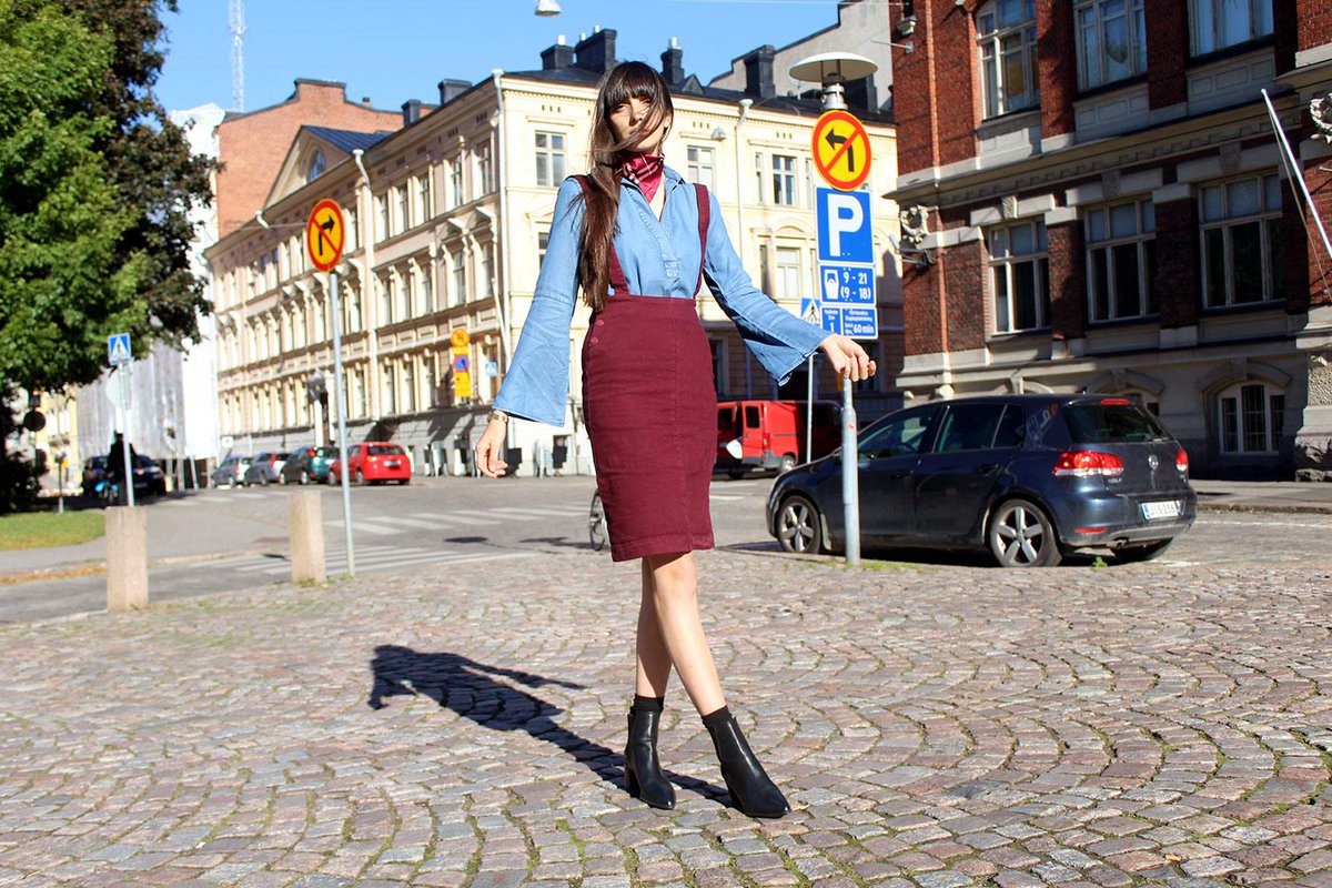 pazhalabi's tweet photo. BURGUNDY&amp;DENIM, love the #SEVENTIESTREND in http://t.co/Gz5hZYLLpj
#Helsinki #fashionblogger #ootd #flaredsleeves http://t.co/nL5uuYTJvf