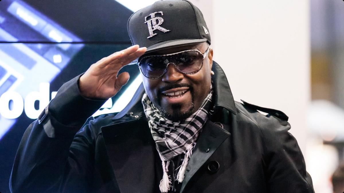 HAPPY BIRTHDAY... TEDDY RILEY! \"NO DIGGITY\" ft Blackstreet.   