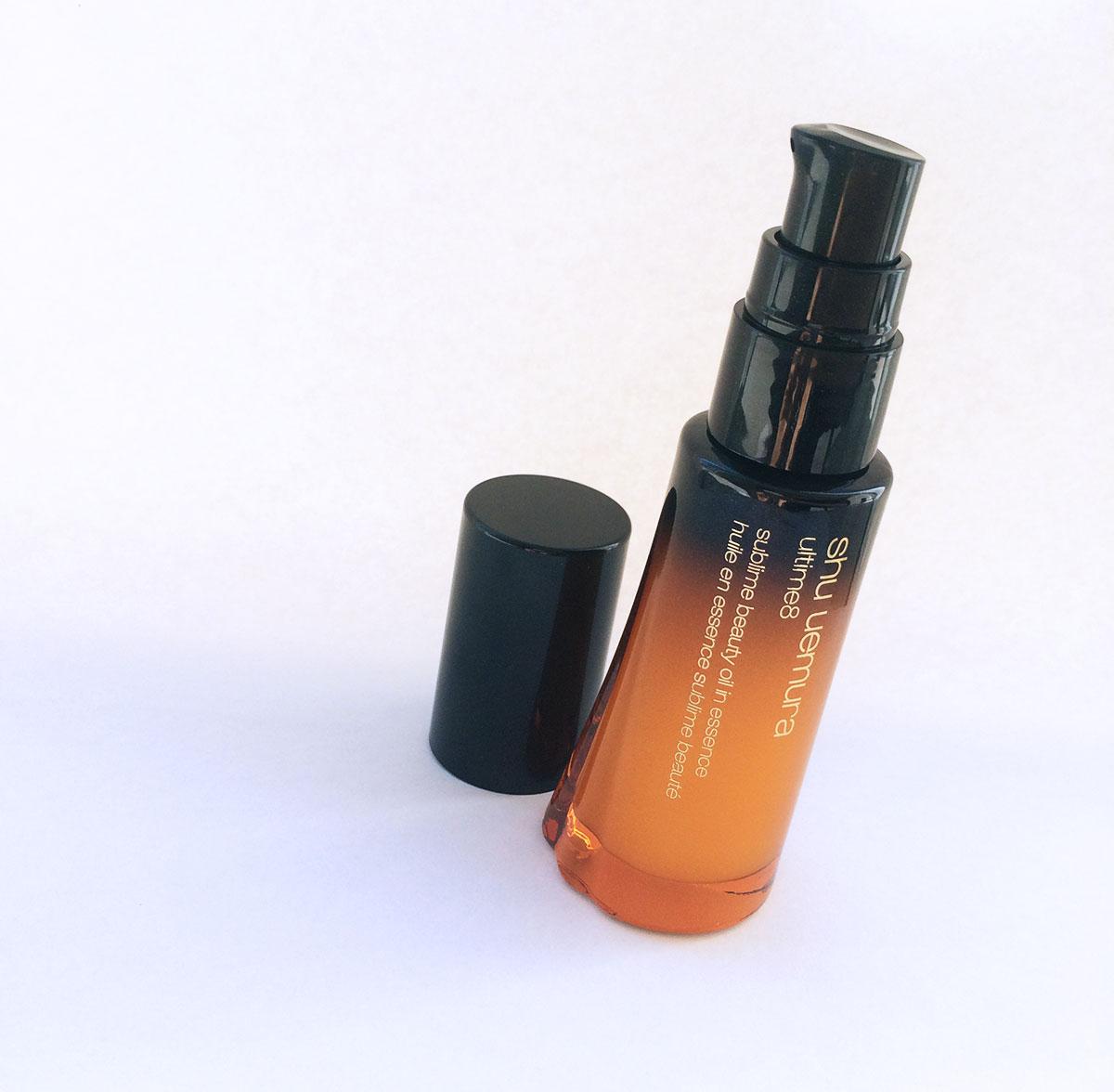 ট ইট র シュウ ウエムラ アルティム8 より 待望の美容液が登場 世界を舞台に活躍するデザイン オフィスnendoとのコラボレートにより生まれた 美しいボトルにも注目 Http T Co 2mzqkepakf カシミア肌 Http T Co Unw14umthm