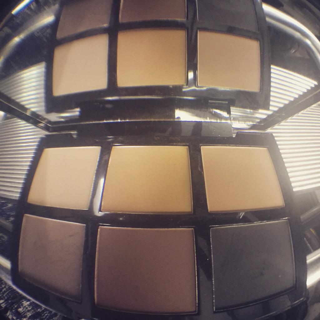 CarolineBmakeup's tweet image. The ultimate power brow palette by @hdbrows #makeupartist #hdbrows   #kitessential