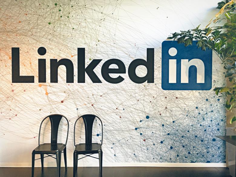 LinkedIn is redesigning Groups and launching a standalone iOS app bit.ly/1hsb85e