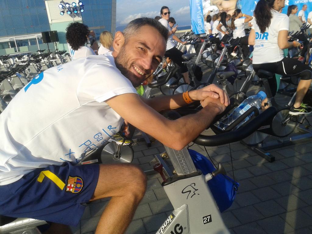 wobrero's tweet photo. Gran tarde solidaria #PedalejaXUnicef15 http://t.co/IGlVxbxxxG
