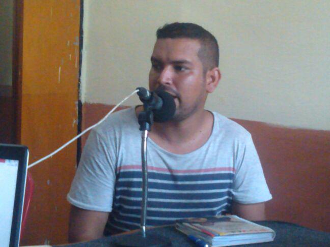 EresLavoz's tweet photo. Ender Trompetero Jefe del Círculo de Lucha popular de las Viviendas Popular los Guayos y otros sectores de Los Guayos http://t.co/dKSEYl81fm