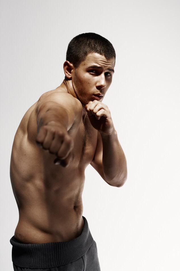 dot_owen's tweet photo. Just watched the new Nick Jonas music video, funky beats! Thinking about this as my next hairstyle, thoughts? http://t.co/AveLxMsI2H