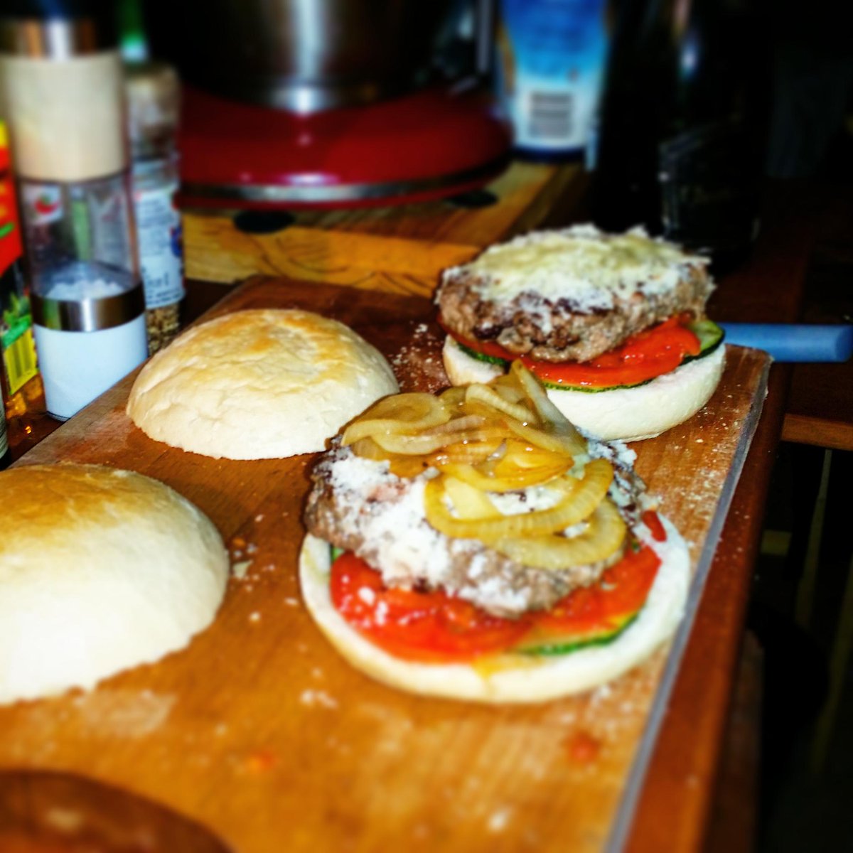 PialotDp's tweet photo. Burgers #cuisine #cevennes #partage http://t.co/gGejzZeFLR