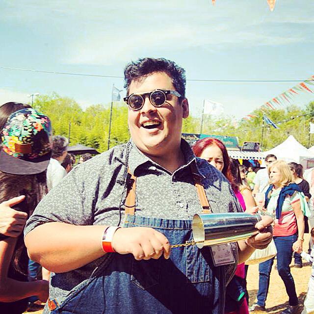 LOHACEMOSBIEN's tweet photo. Gracias @MaxiLuqueSoy por sumarte al #LHBTeam π π£ππΉ
#LHBdeFestival π
#BocasAbiertas π
#LOHACEMOSBIEN π http://t.co/SkTzW0ZDCl
