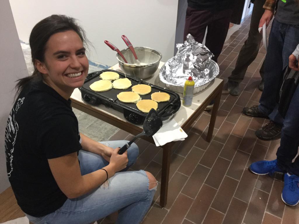 WBLievers's tweet photo. Many thanks to the good folks at @LUESS_ for making pancakes for 1st yr @LUBhartiEngr students #ENGR1056 http://t.co/15q6eLB5y1