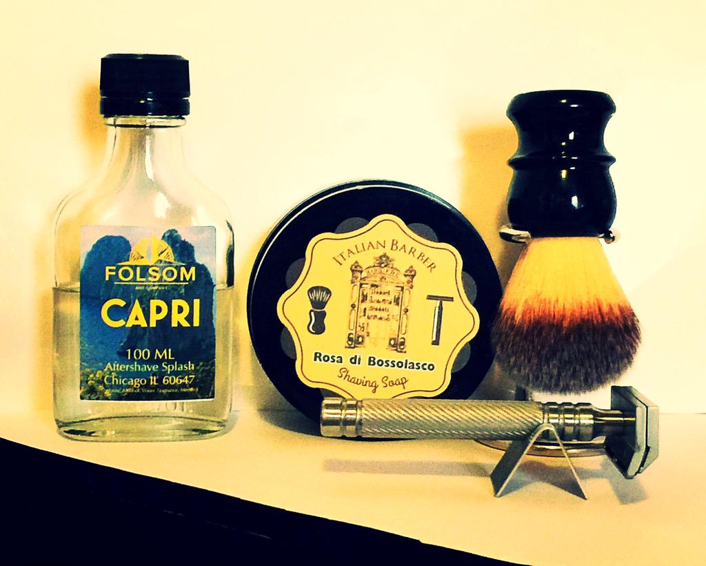 #SOTD <a href="/mongoose_razors/">Mongoose Razors</a> <a href="/razorockJoe/">RazoRock</a> <a href="/FolsomCo/">Folsom & Co.</a> #wetshaving awesome soap! Man is it good! 💈🔟🔟💈