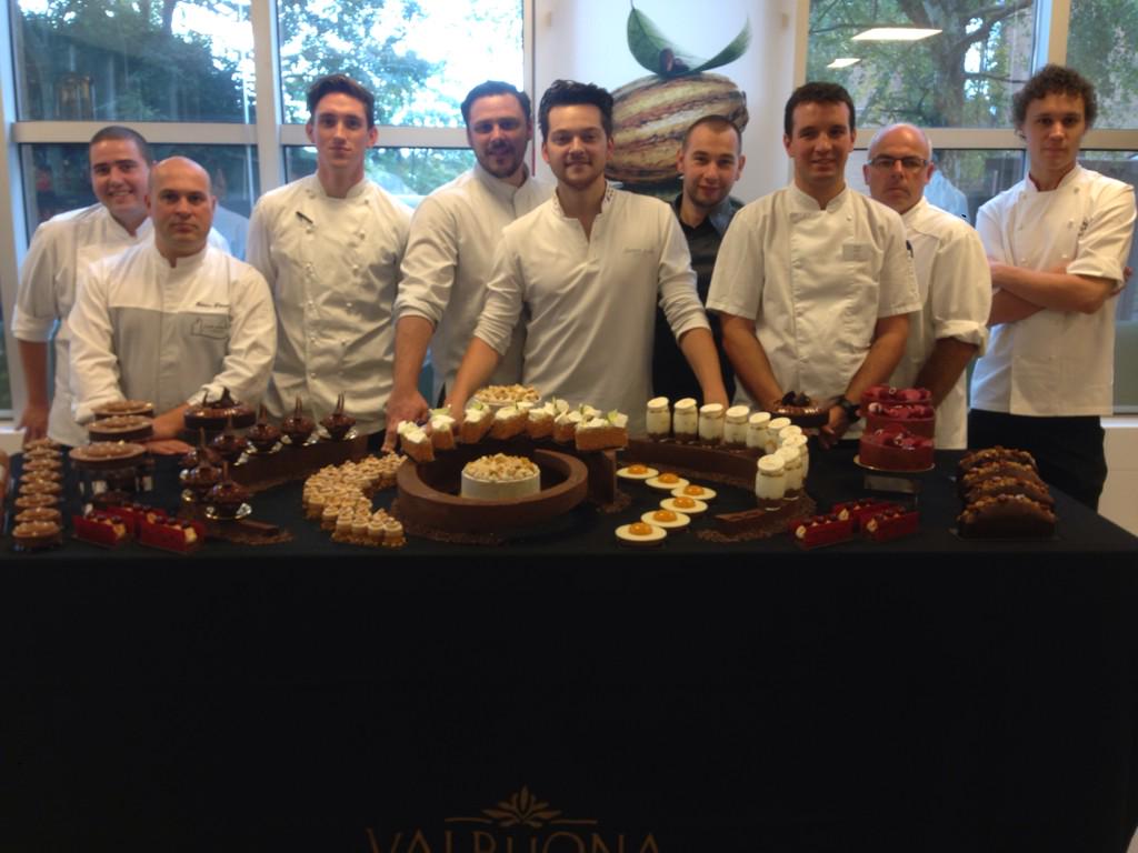 SharmanGlen's tweet photo. French stage life, great buffet #worldchamp #tweetsweets http://t.co/jYRdvL5gsp