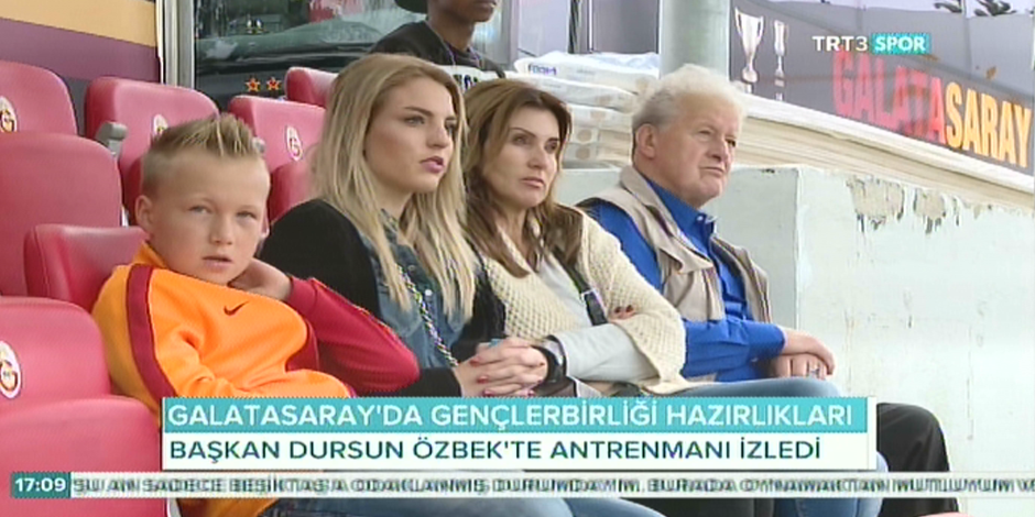 CQzPjsdWwAAlca2.png
