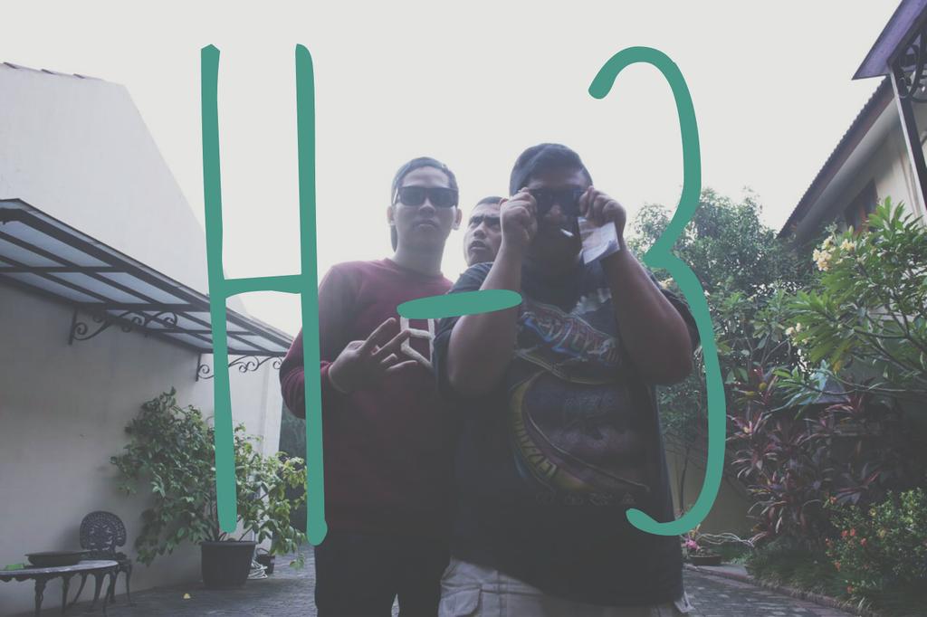 Dpt salam dr Sutradara &amp; production assistant Vclip "Berhenti Berharap" yg mukanya udah capek setelah 24 jam ga tdr