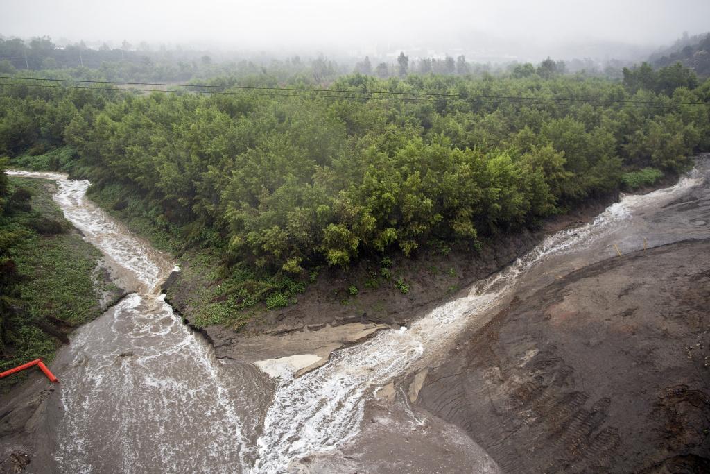 KPCC's tweet image. El Niño: Hundreds of homes could flood along Arroyo Seco Channel in biggest storm kp.cc/1OnPMmE