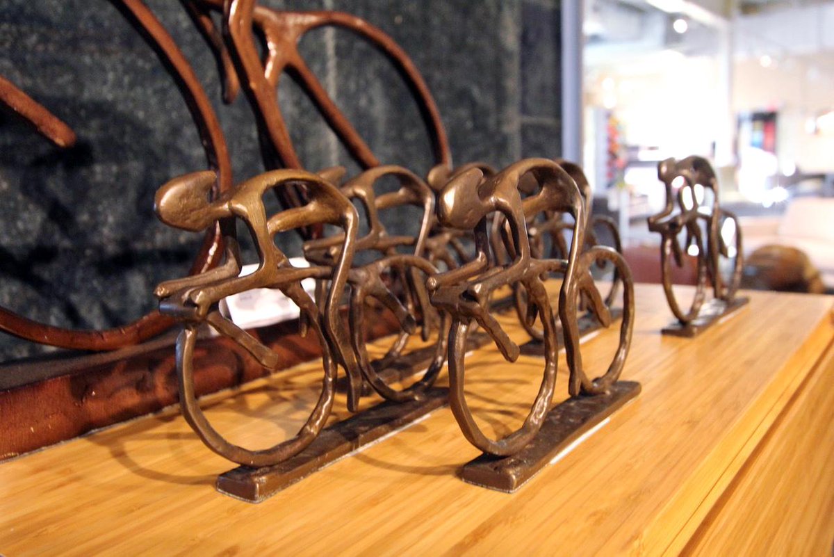 LaDIFF's tweet photo. Just in at LaDiff. Our own little time trials team! #cycling #sculpture
#Richmond2015 #UCI2015 #RVA http://t.co/vgXHcpYLbE