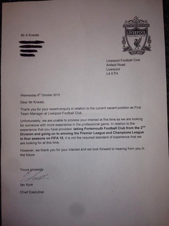 nonleggerlo's tweet photo. Dice il Liverpool che essersi formati su Fifa 15 è un po' pochino per puntare alla panca.

@fnicodemo #bomberazo 😭😭😭 http://t.co/LCyxGEpGb1