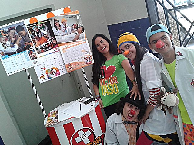 El voluntariado de payasos de hospital #DoctorYaso en la #UCAT.