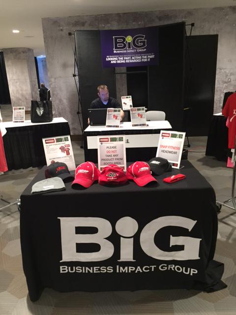 BizImpactGroup's tweet photo. We are all set up and ready for another day in Vegas! #SnapCon15 @snapfitness http://t.co/VyIwjBx2Mw
