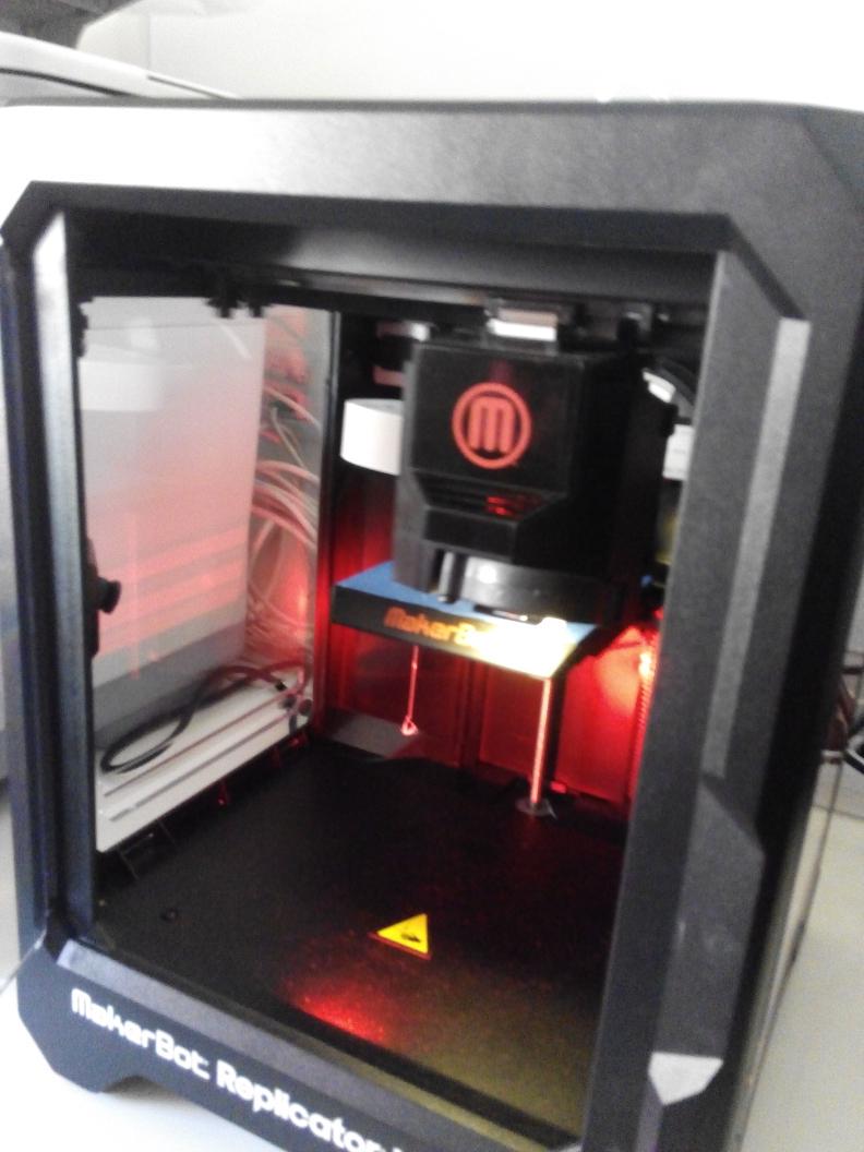 HackCIBLeon's tweet image. Acabamos el segundo día, con una clase muy productiva... #3dprint #makerbot #ciberseguridad #cibercamp .@INCIBE